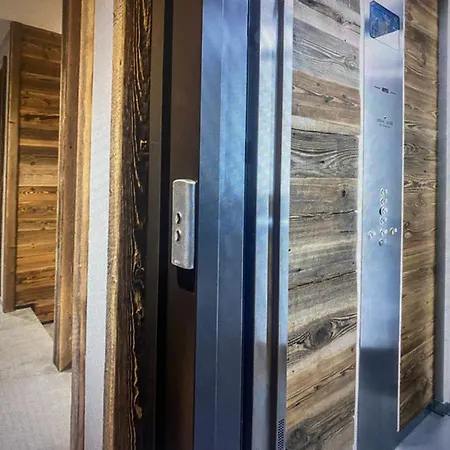 De Luxe Avec Piscine, Sauna, Hammam, Cinema Apartment